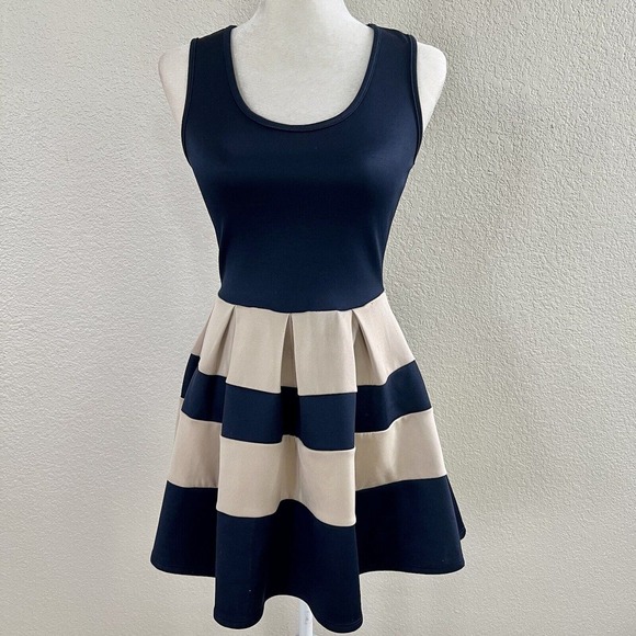 Flashing Lights Dresses & Skirts - Flashing Lights Size Small Flare Party Dress Striped Dark Navy Blue & Off White